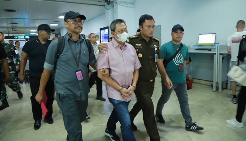 Featured Post Image - Kejagung Tangkap Hendry Lie Co-Founder Sriwijaya Air di Bandara Soetta